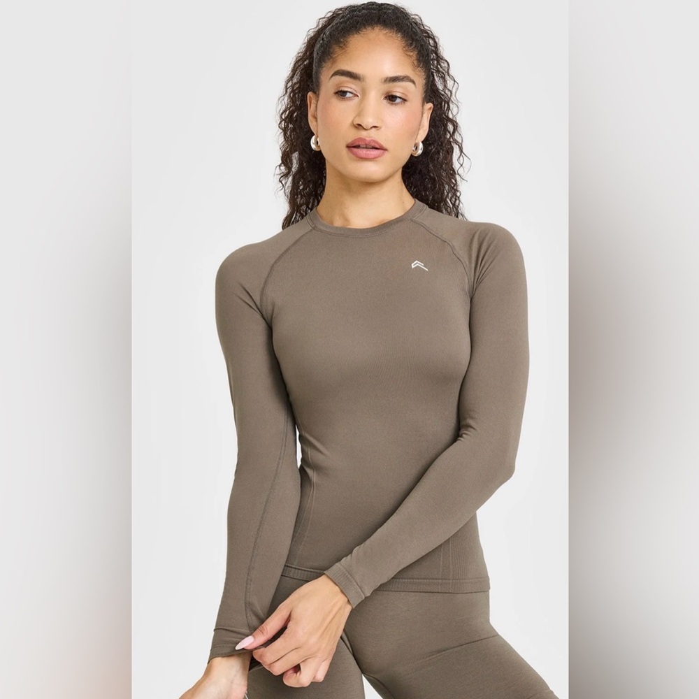 Oner Active Long Sleeve Seamless Top in Olive Brown